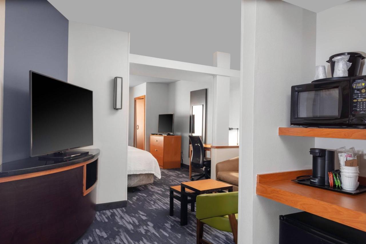 Fairfield Inn & Suites By Marriott Wichita Downtown Экстерьер фото