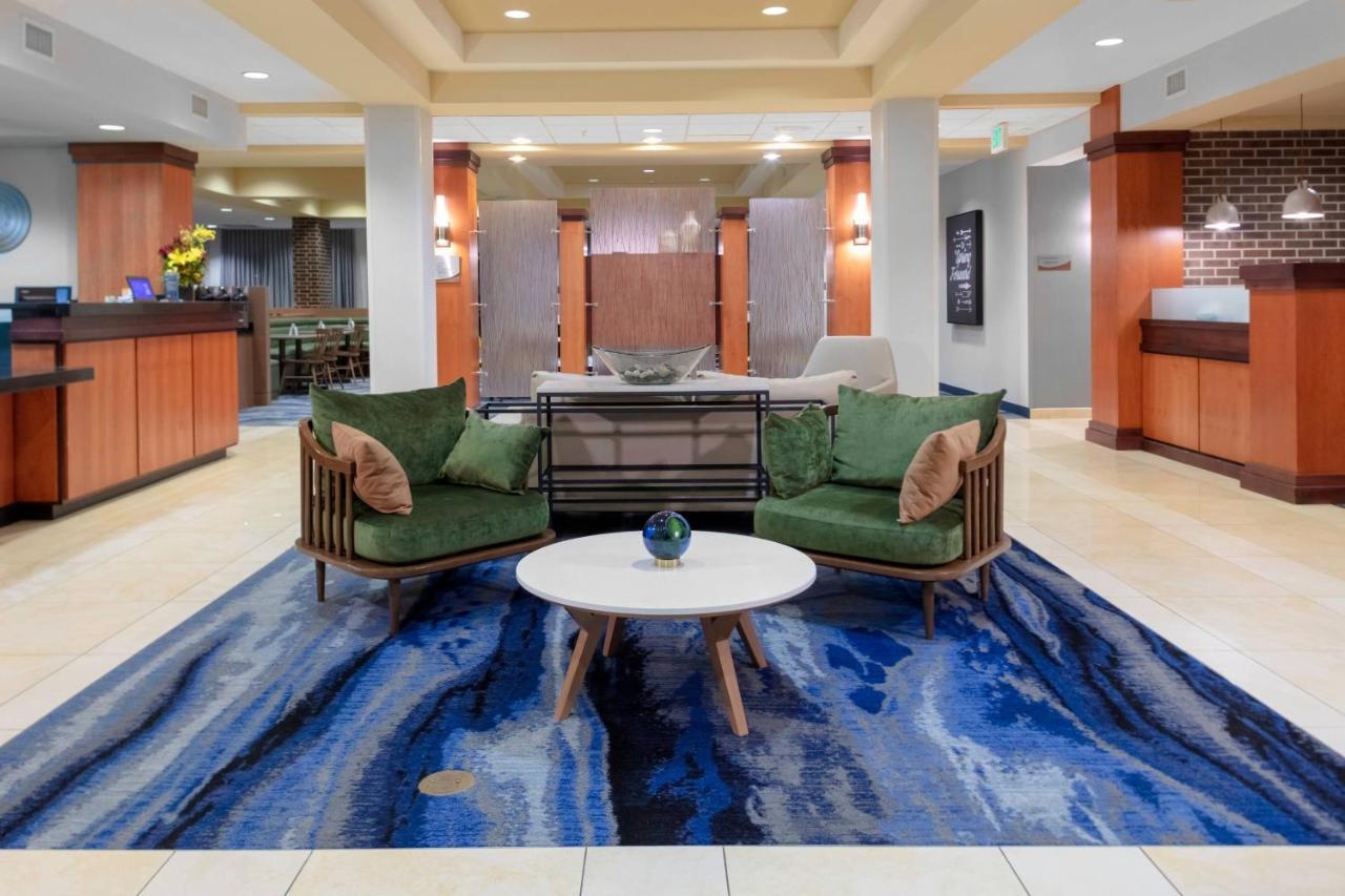 Fairfield Inn & Suites By Marriott Wichita Downtown Экстерьер фото