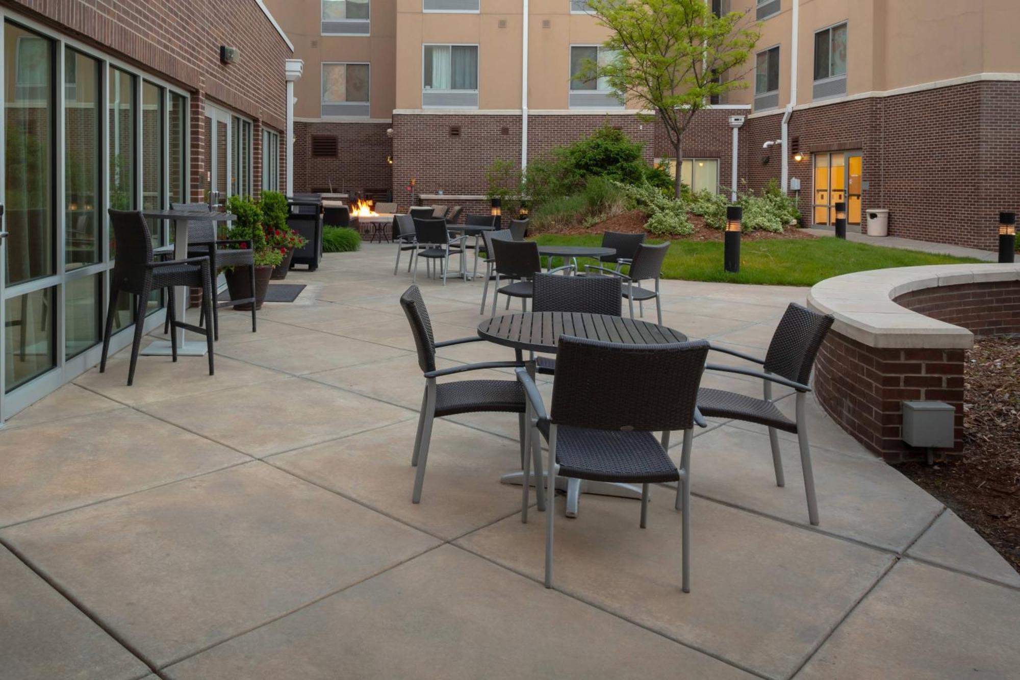 Fairfield Inn & Suites By Marriott Wichita Downtown Экстерьер фото