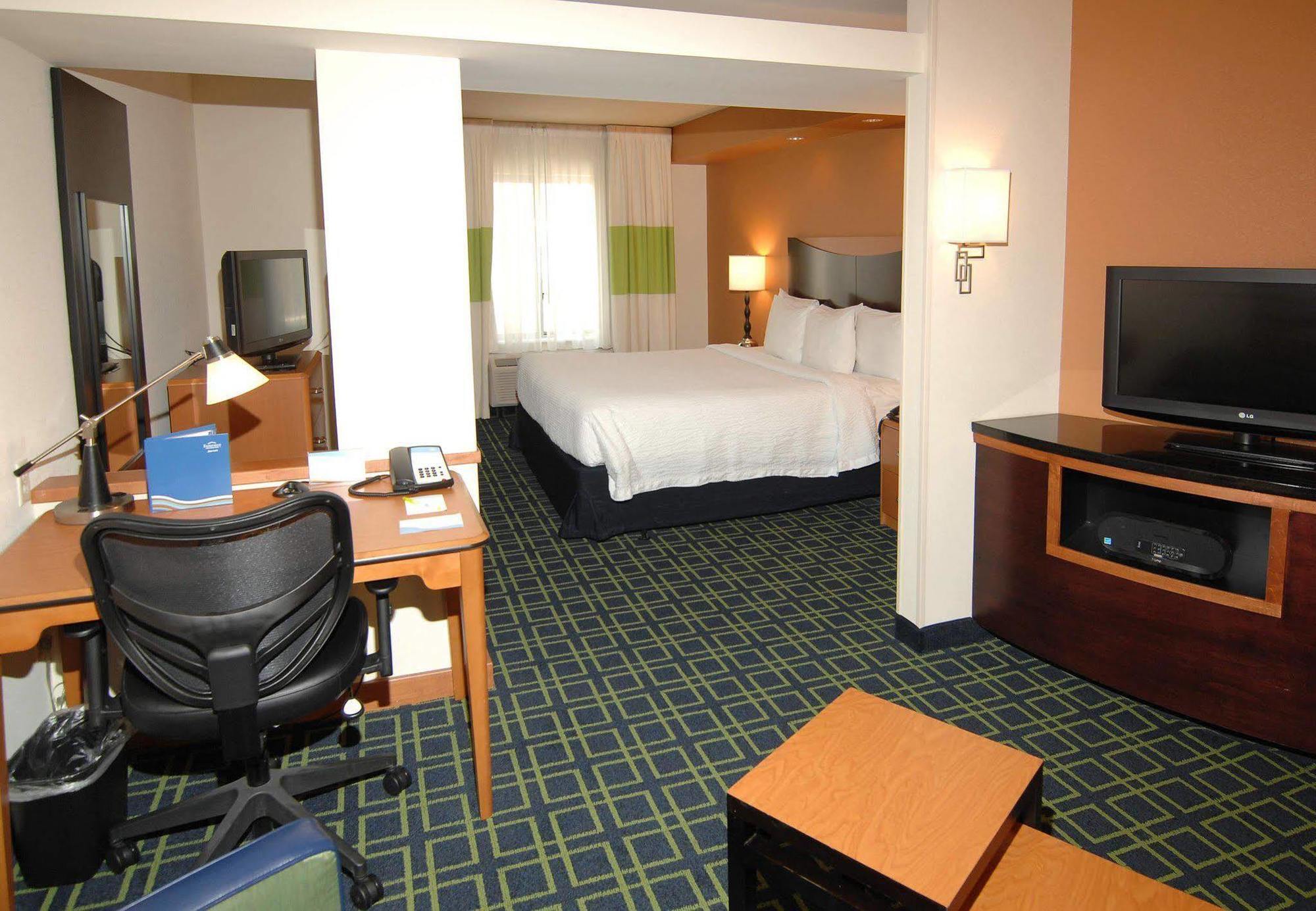Fairfield Inn & Suites By Marriott Wichita Downtown Экстерьер фото