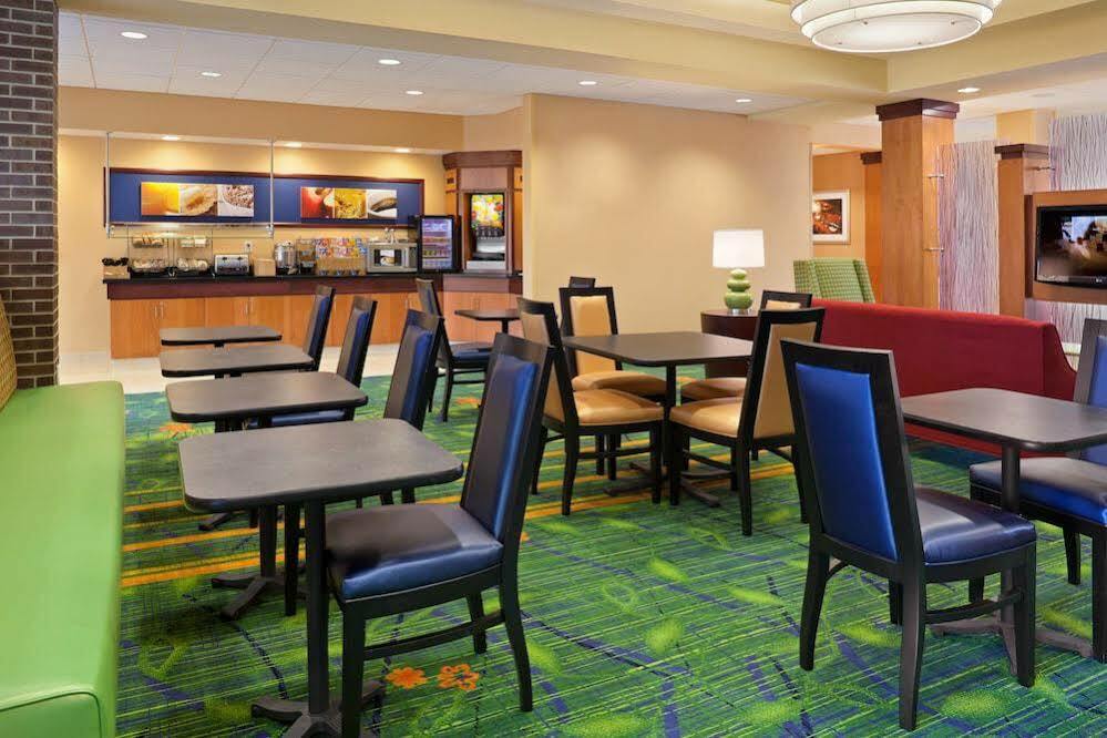 Fairfield Inn & Suites By Marriott Wichita Downtown Экстерьер фото